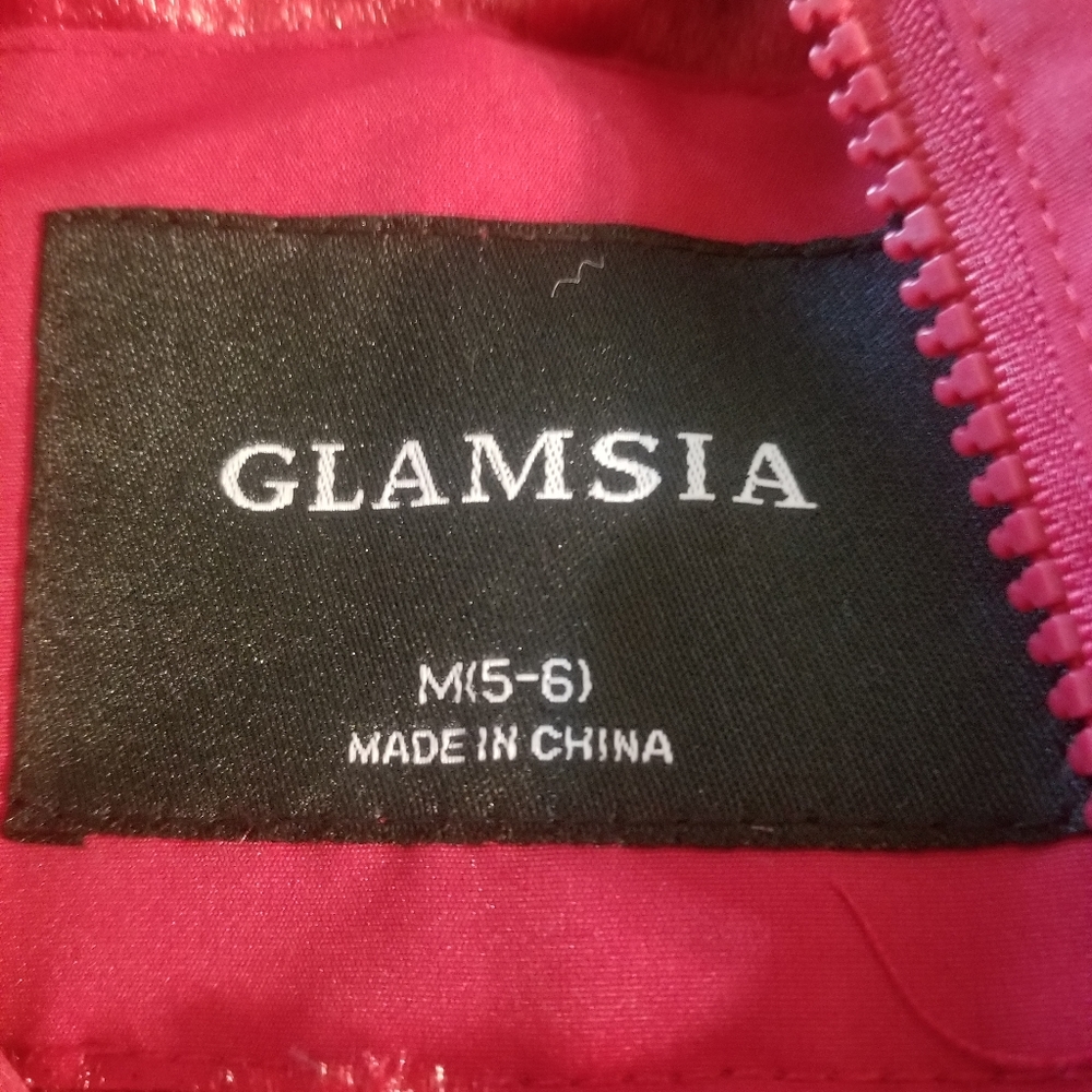 Red jackets faux fur lining girls various sizes - Picture 14 of 15